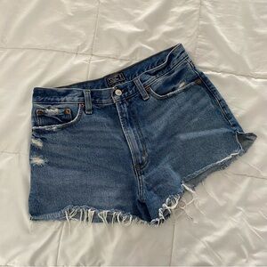 Abercrombie // Annie high rise short size 28/6